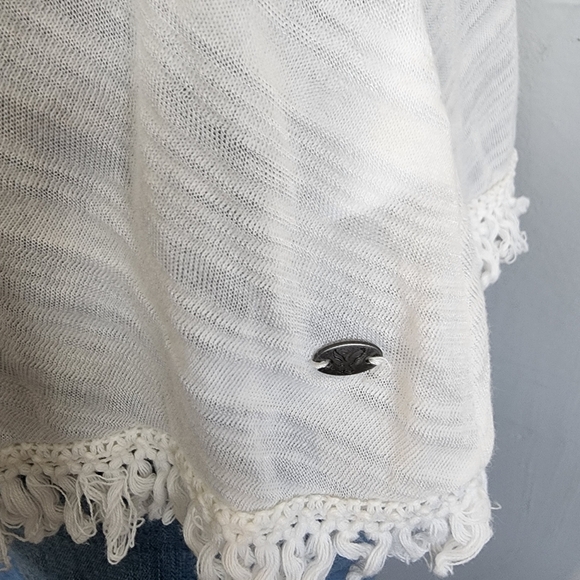 American Eagle Outfitters Embroidered Aztec Stitch Lace Cream Tank Top Size M - Picture 4 of 6